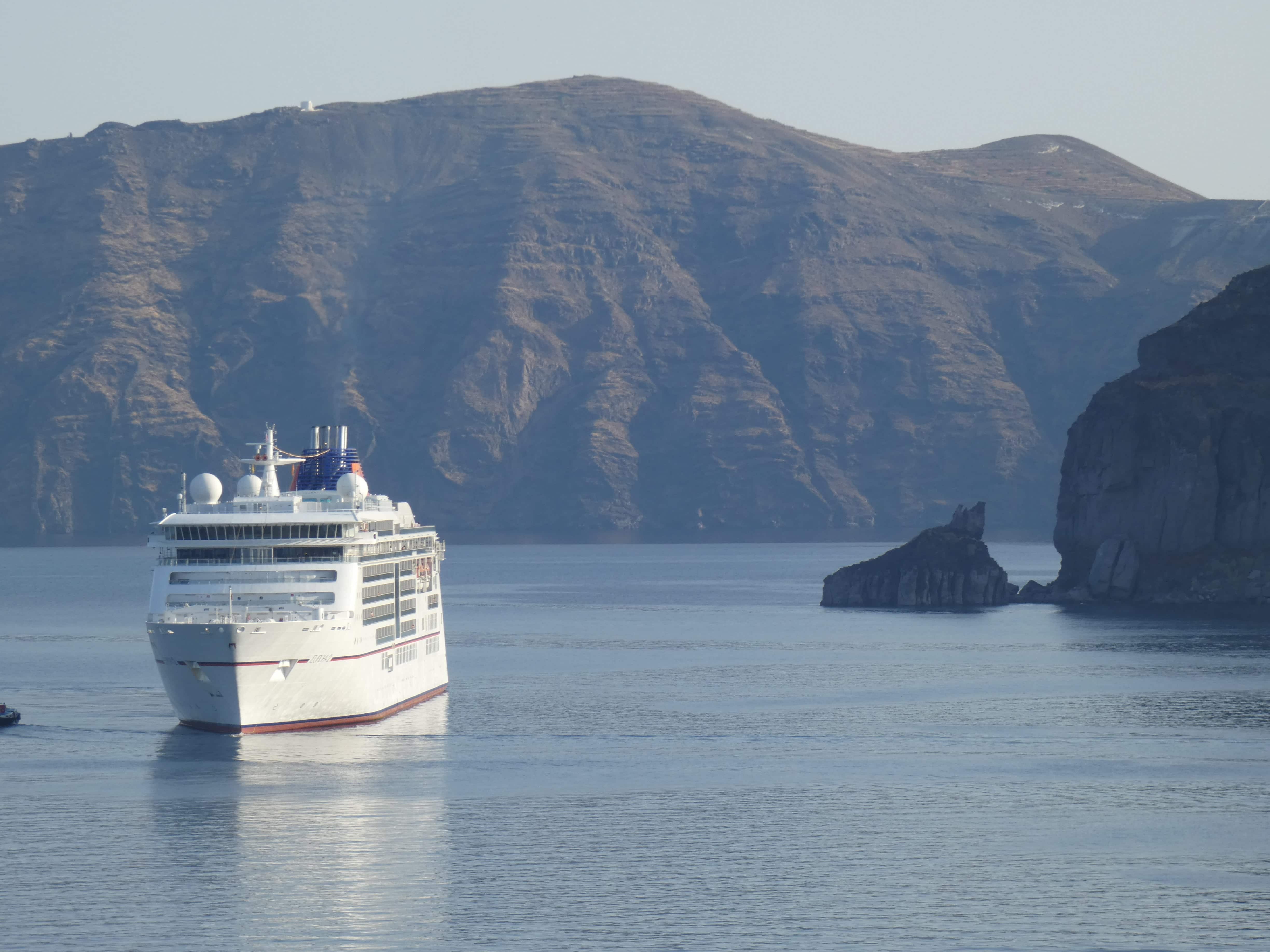 things to do in Santorini are amazing