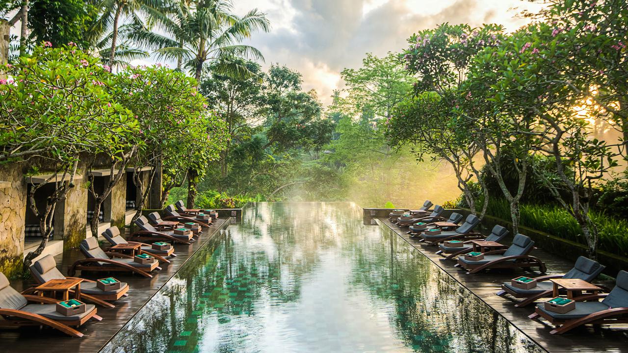 Maya Ubud superior room